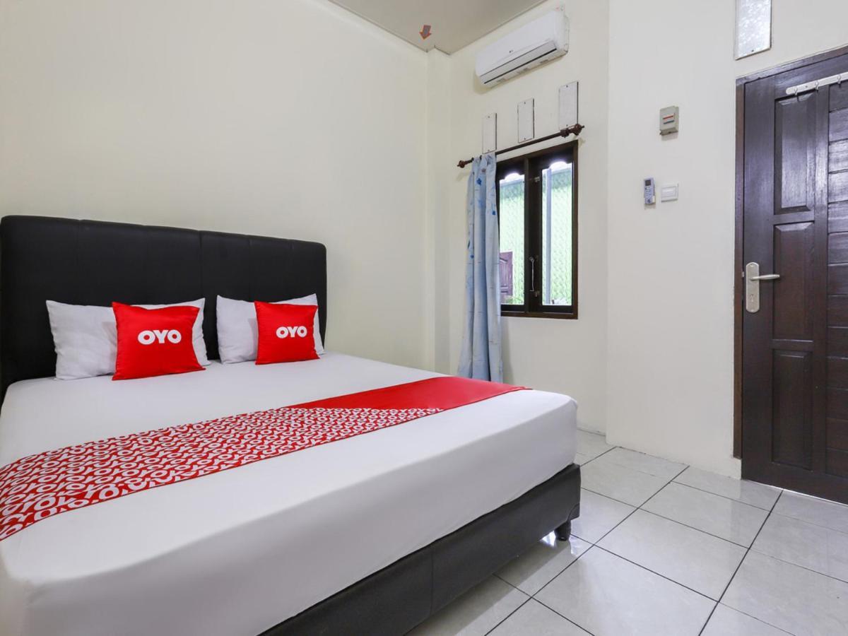Oyo 3830 Dfarys Gh Syariah Hotel Balikpapan  Buitenkant foto