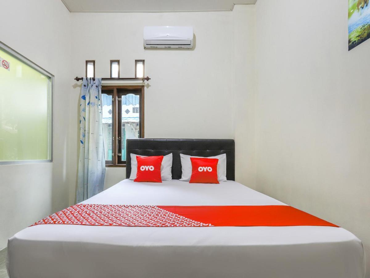 Oyo 3830 Dfarys Gh Syariah Hotel Balikpapan  Buitenkant foto