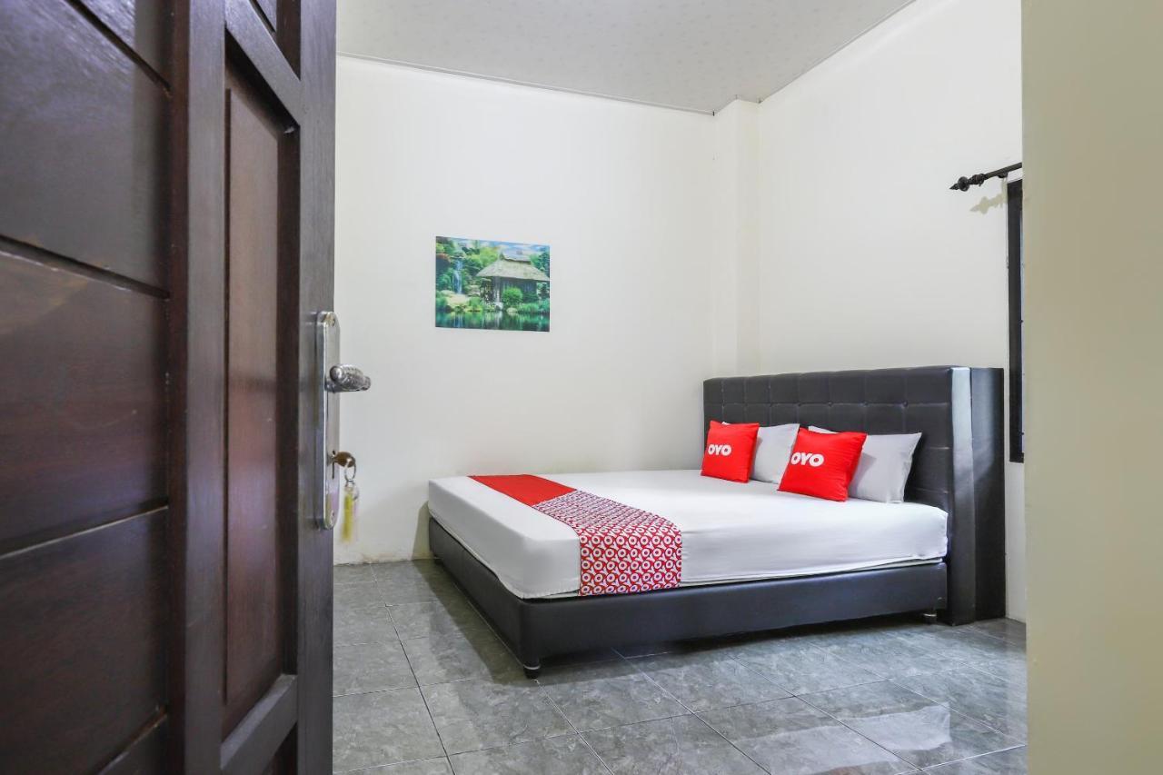 Oyo 3830 Dfarys Gh Syariah Hotel Balikpapan  Buitenkant foto