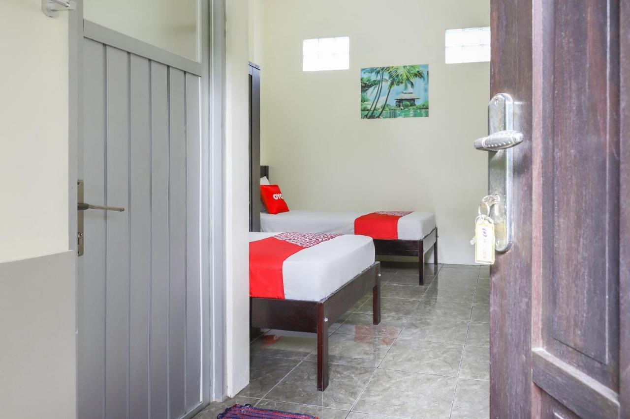 Oyo 3830 Dfarys Gh Syariah Hotel Balikpapan  Buitenkant foto