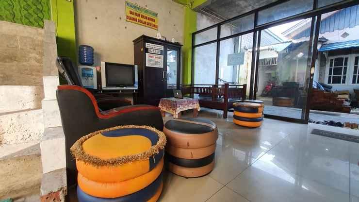 Oyo 3830 Dfarys Gh Syariah Hotel Balikpapan  Buitenkant foto