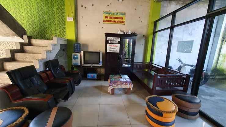 Oyo 3830 Dfarys Gh Syariah Hotel Balikpapan  Buitenkant foto